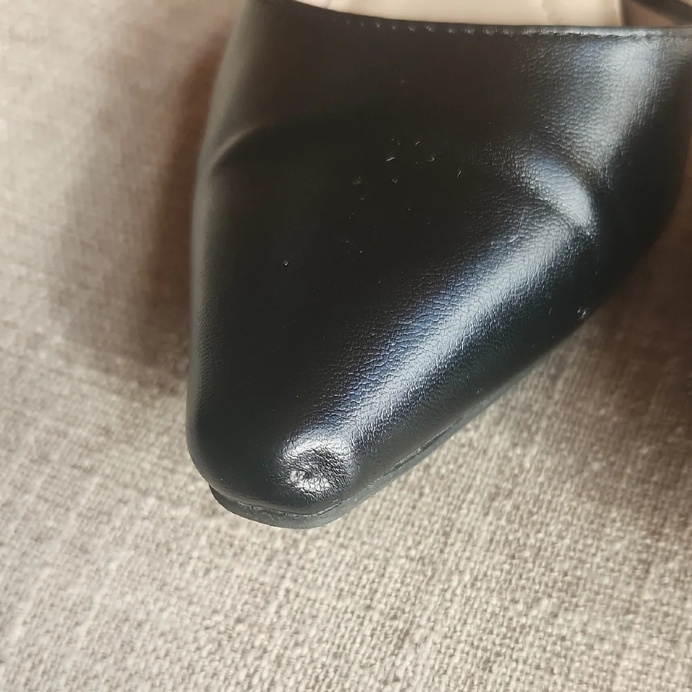 Life Stride Women's Black Pointed Heels - Picture 6 of 6